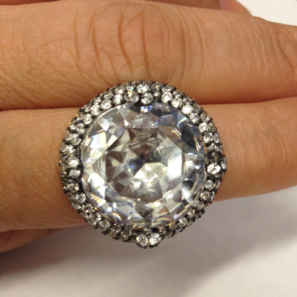 COPY - Adjustable Faux Diamond ring, large center stone